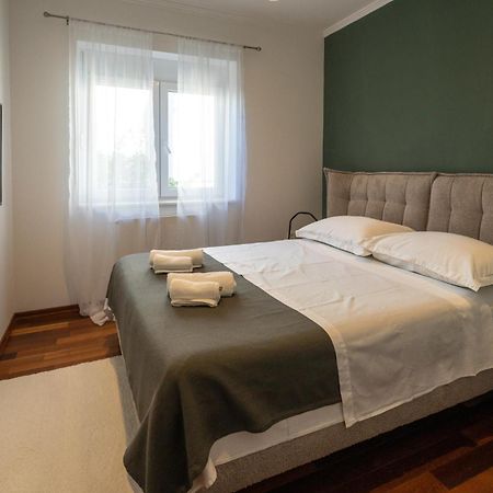 Lumaja Luxury Apartman Биоград-на-Мору Экстерьер фото