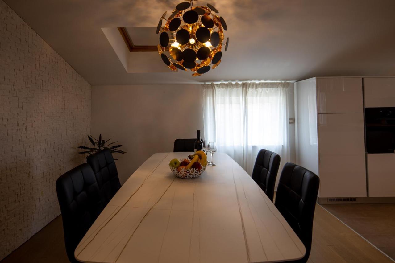 Lumaja Luxury Apartman Биоград-на-Мору Экстерьер фото