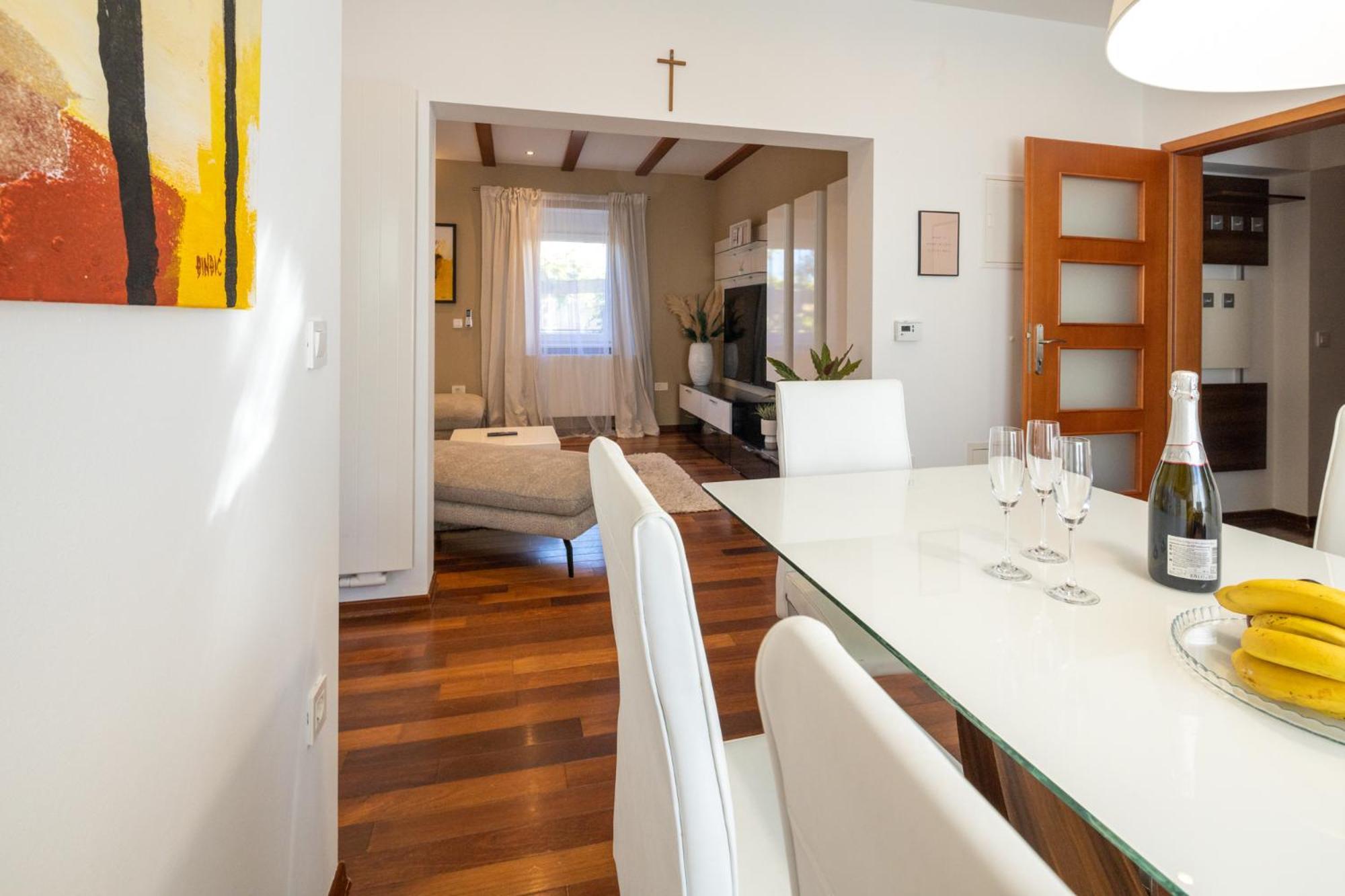 Lumaja Luxury Apartman Биоград-на-Мору Экстерьер фото