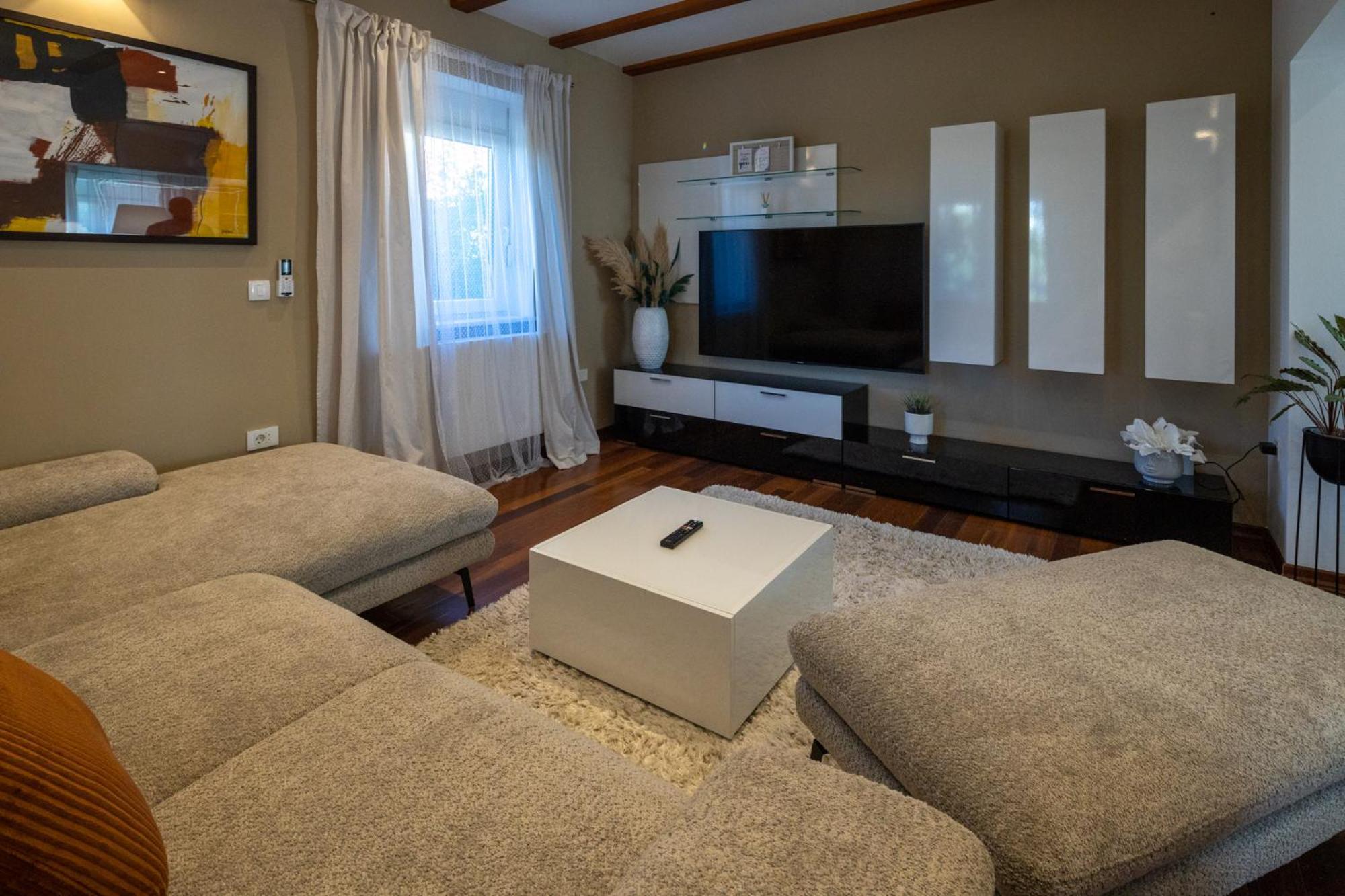 Lumaja Luxury Apartman Биоград-на-Мору Экстерьер фото
